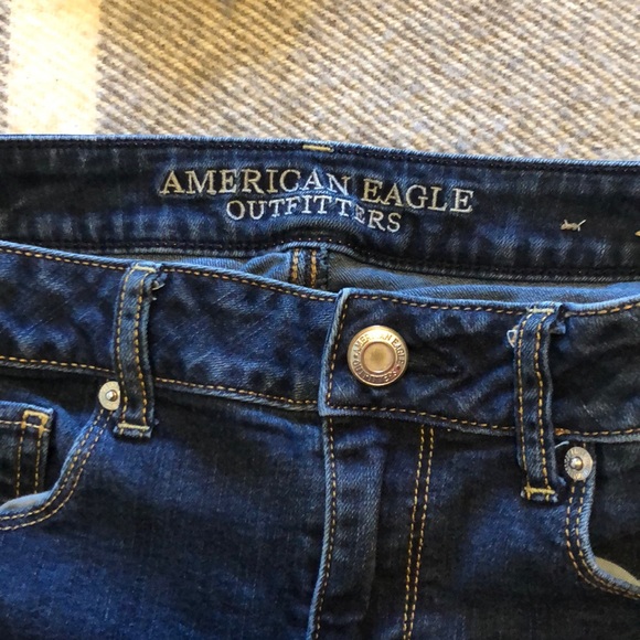 American Eagle- dark wash skinny jeans; size 4 - Picture 2 of 3